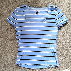 Blue shirt w/ stripes, ribbed, fitted size Medium